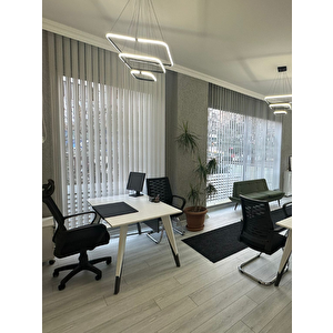 Beyaz Pvc Dikey Perde  Döndürülebilen Tam Açık Ya Da Tam Kapalı  Pvc Dikey 230x200 cm