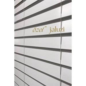 Beyaz 50 Mm Ahşap Görünümlü Jaluzi 130x150 cm