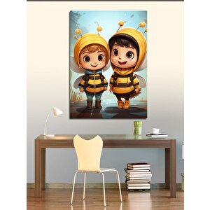 Kanvas Tablo Arı Kostümlü Çocuklar 70x100 cm