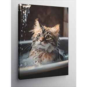 Kanvas Tablo Küvette Banyo Yapan Kedi 70x100 cm