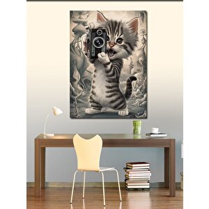 Kanvas Tablo Fotoğraf Çeken Gülen Kedi 70x100 cm