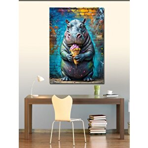 Kanvas Tablo Dondurma Yiyen Su Aygırı 50x70 cm