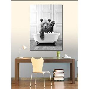 Kanvas Tablo Siyah Beyaz Ayının Banyo Keyfi 50x70 cm