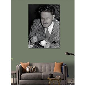 Kanvas Tablo Nazım Hikmet Kahve İçiyor 70x100 cm