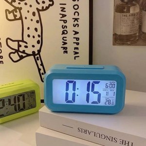 Işıklı Dijital Led Ekran Masa Saati - Alarm Tarih ve Isı Ölçer Modern Masa Üstü Saat Mavi