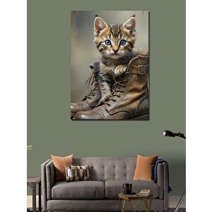 Kanvas Tablo Botun İçine Giren Sevimli Kedi 100x140 cm