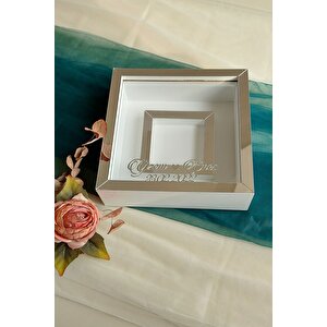 25x25 Cm Fotoğraf Bölümlü Anı Çerçevesi-6 Cm Derinlikli Anı Çerçevesi-isim Ve Tarih Hediye! Beyaz-gümüş