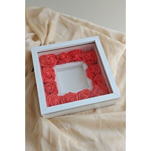Güllü Anı Çerçevesi! 25x25 Cm 12 Gülü Ile Beraber Fotoğraf Bölümlü Anı Çerçevesi!
