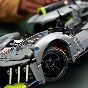Lego Technic 42156 Peugeot 9x8 24h Le Mans Hybrid Hypercar (1775 Parça)
