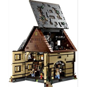 Lego Ideas 21341 Disney Hocus Pocus: Sanderson Kardeşlerin Evi (2316 Parça)