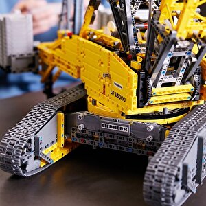 Lego Technic 42146  Liebherr Paletli Vinç Lr 13000 (2883 Parça)