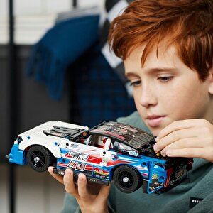 Lego Technic 42153 Nascar Yeni Nesil Chevrolet Camaro Zl1 (672 Parça)