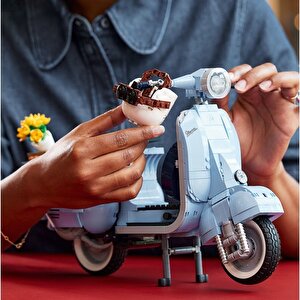Lego Creator Expert 10298 Vespa 125 (1106 Parça)