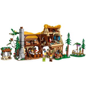 Dısney 43242 Pamuk Prenses Ve Yedi Cücelerin Evi (2228 Parça)