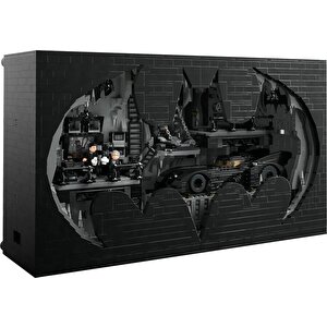 Super Heroes 76252 Batcave  Gölge Kutusu (3981 Parça)