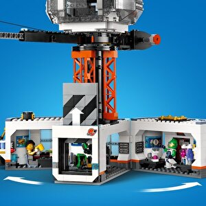Lego City 60434 Uzay Üssü Ve Roket Fırlatma Rampası (1422 Parça)