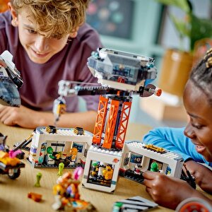 Lego City 60434 Uzay Üssü Ve Roket Fırlatma Rampası (1422 Parça)