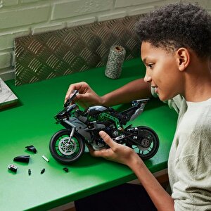 Lego Technic 42170 Kawasaki Ninja H2r Motosiklet (643 Parça)