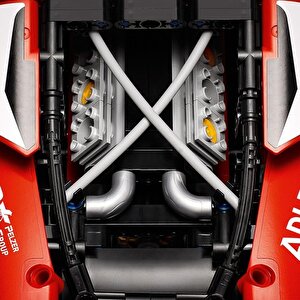 Lego Technic 42125 Ferrari 488 Gte “af Corse #51”  ( 1677 Parça )