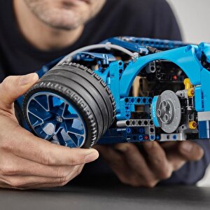 Lego Technic 42083 Bugatti Chiron Araba (3599 Parça)