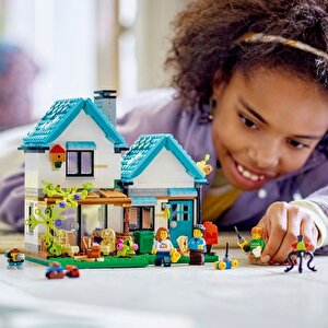 Lego Creator 31139  Şirin Ev  (808 Parça)