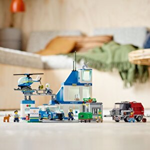 Lego City 60316 Polis Merkezi (668 Parça)