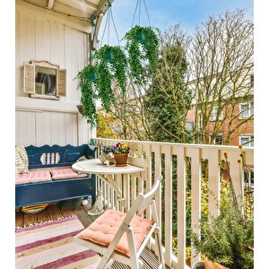 Yapay Çiçek Sarkan Yeşil Balkon Saksısında Şimşir Okaliptus