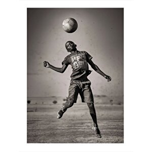 Futbol Oynayan Afrikalı Çocuk Modern Ahşap Tablo 25cmx 35cm 25x35 cm