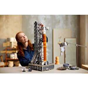 Lego Icons 10341 Nasa Artemis Uzay Fırlatma Sistemi (3601 Parça)
