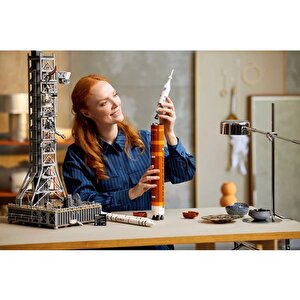 Lego Icons 10341 Nasa Artemis Uzay Fırlatma Sistemi (3601 Parça)