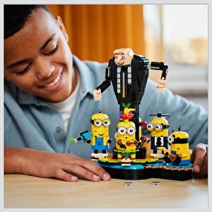 Lego Despicable 75582 Me 4 Gru Ve Minyonlar (839 Parça)