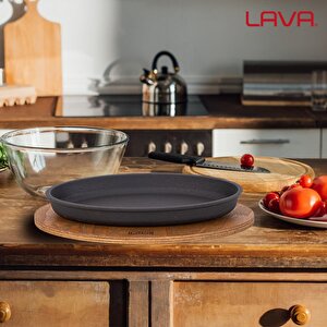 Lava Döküm Oval Servis Tabağı Ve Ahşap Altlığı.  Ölçü 16x25cm.