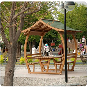 Çatılı Piknik Masası Ahşap