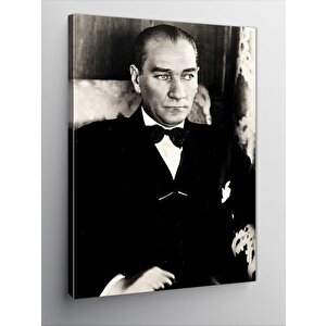 Kanvas Tablo Siyah Beyaz Mustafa Kemal Atatürk
