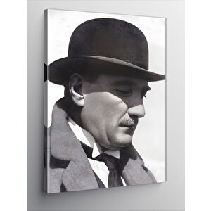 Kanvas Tablo Fötr Şapkalı Mustafa Kemal Atatürk