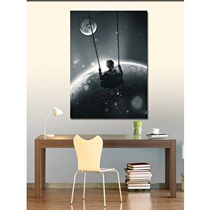 Kanvas Tablo Aya Karşı Salıncakta Sallanan Çocuk 70x100 cm