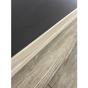 8 Cm Kireçli Dişbudak Parke Süpürgelik
