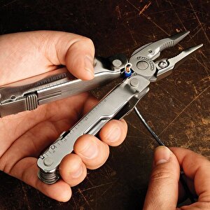 Super Tool 300 Black Pense