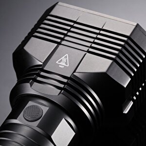 Eax 2000 Lumen  El Feneri (8xaa)