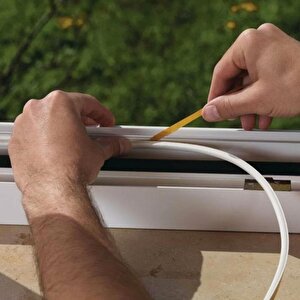 Kapı Pencere Bandı Fitili  Gri Renk Yapışkanlı Beyaz Soğuk Izolasyon Bant 1x2=2 Metre