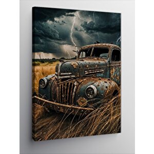 Kanvas Tablo Fırtına Ve Tarladaki Retro Araba 70x100 cm