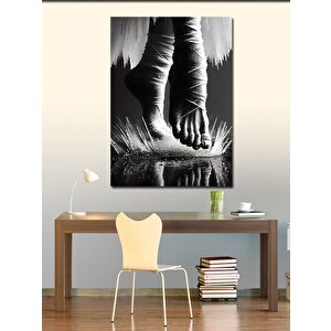Kanvas Tablo Su Üzerinde Balerin Ayakları 100x140 cm