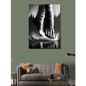 Kanvas Tablo Su Üzerinde Balerin Ayakları 100x140 cm