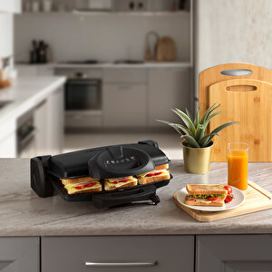 Contact Grill Tost Makinesi Siyah