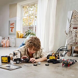Lego Technic Volvo Fmx Kamyon Ve Ec230 Elektrikli Ekskavatör 42175