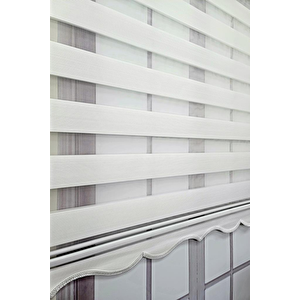 Beyaz Etek Dilimli Mikro Pliseli Stor Zebra Perde 110x230 cm