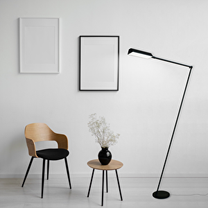 Voxlamp Led Lambader Energetic 137 Cm  14 Watt