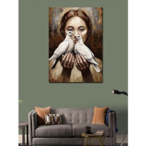Kanvas Tablo Güvercin Tutan Kadın 50x70 cm