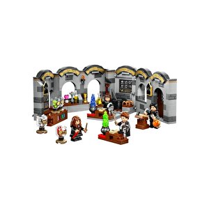 Harry Potter Hogwarts Şatosu: İksir Dersi 76431