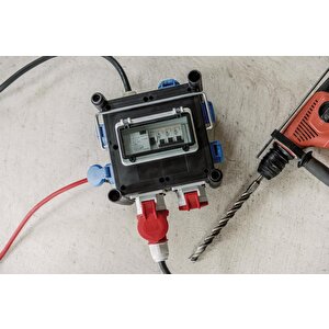 Brennenstuhl Gummi Serisi Sertifikalı Devre Kesicili 2x Cee 400v/16a, 5x 230v/16a Griişli 2 Metre Kablolu Seyyar Güç Dağtıcısı